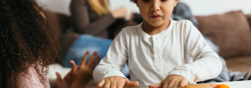 NINPE-Brincando-com-massinhas